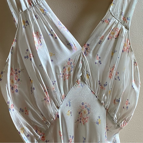 1930s pale blue floral print slip dress - Picture 2 of 7